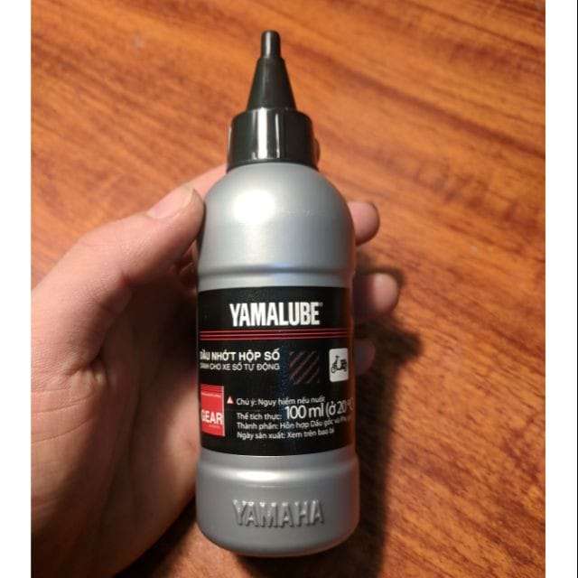 dau-nhot-hop-so-xe-may-yamaha-100ml.jpg