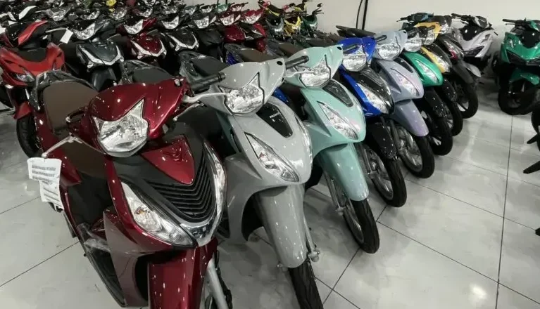 uu-dai-dac-biet-khi-mua-xe-honda-lead-tp.hcm-phien-ban-moi-nhat