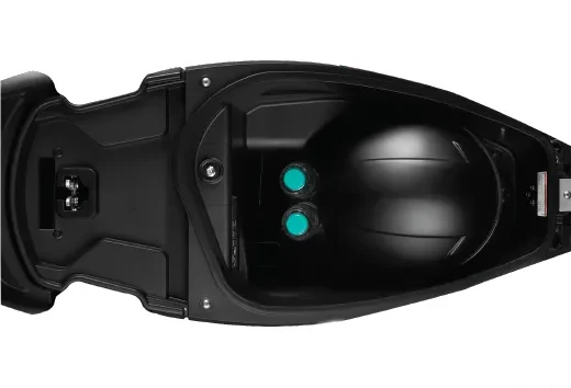 Cốp chứa đồ của xe Suzuki Avenis Special Edition