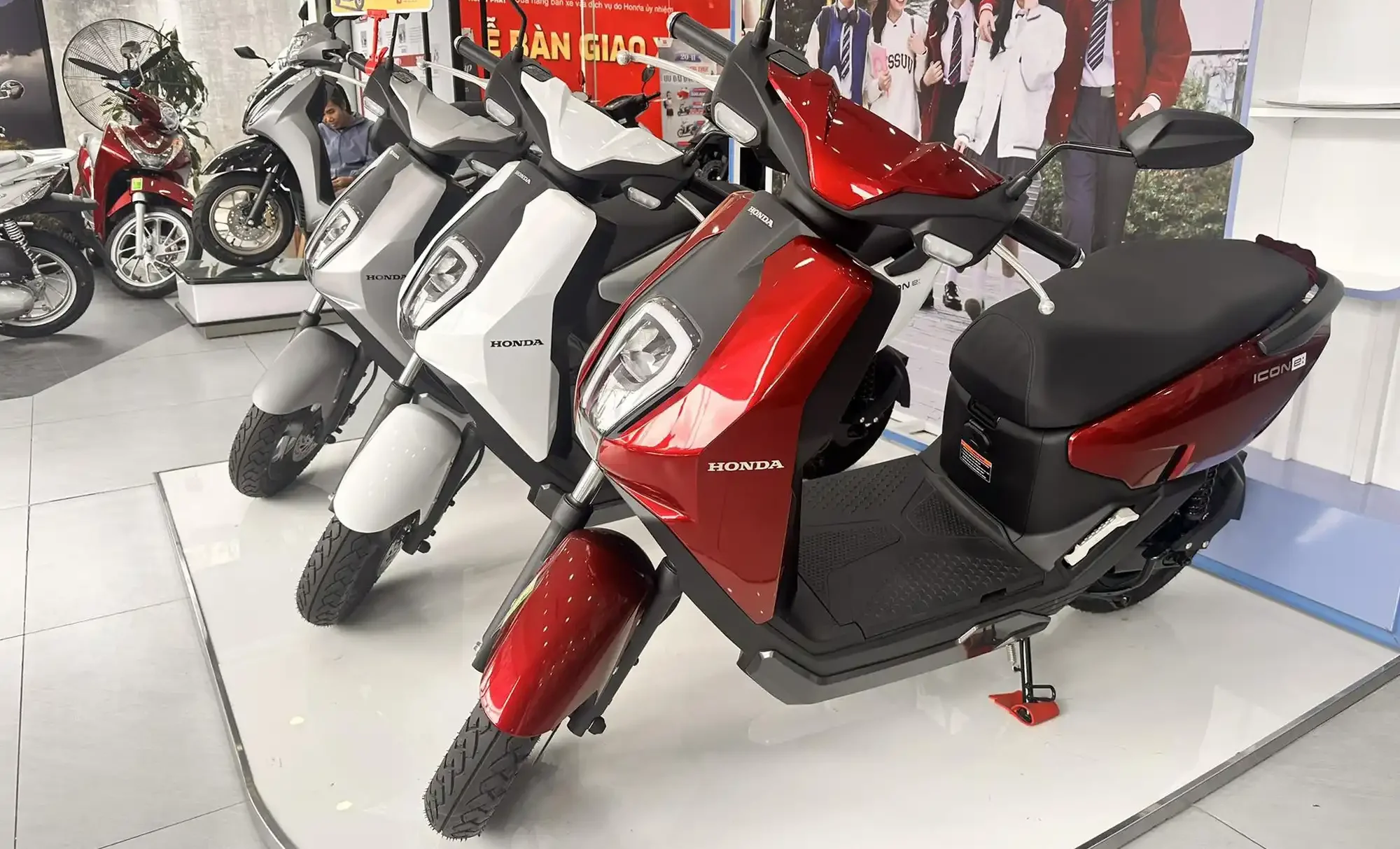 Mua Honda ICON e có được cấp biển số không?