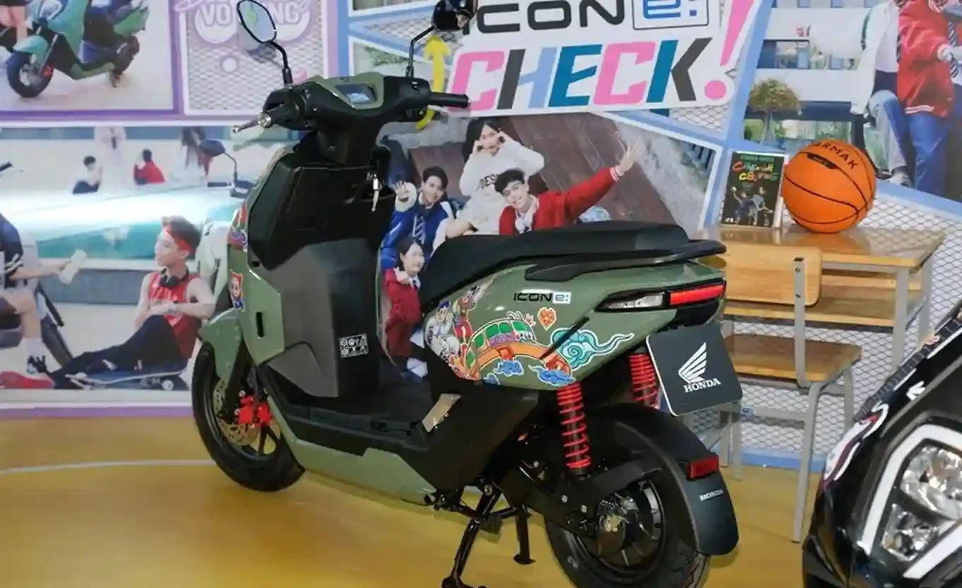 Xe Honda Icon e tại HEAD Osc