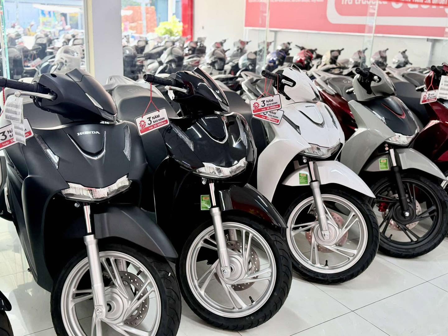 Nên mua SH160 CBS hay ABS?